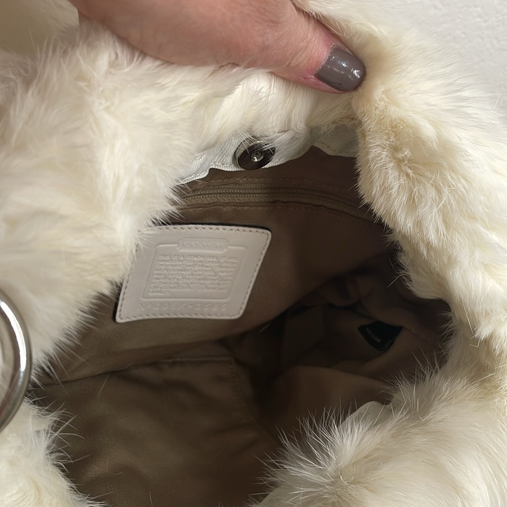 Vintage Y2K Coach Ivory Real Rabbit Fur-Trimmed Hobo Shoulder Bag - Picture 13 of 16